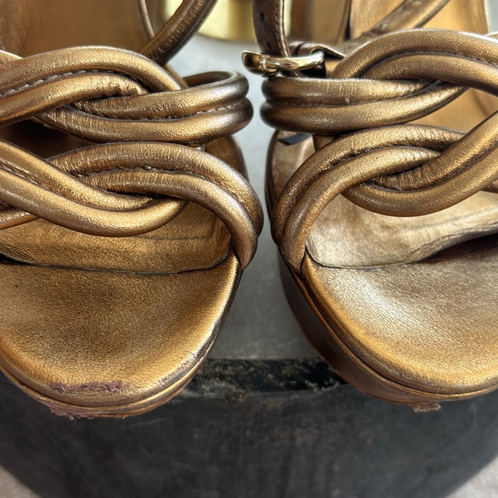 Gucci Women's Metallic Bronze Platform  Heels - Picture 7 of 10